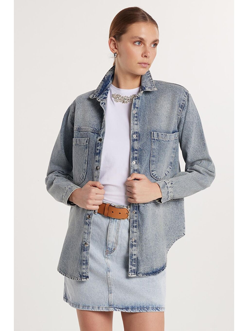 Mavi Kadın Relax Fit Rahat Kesim Çift Cepli Uzun Kollu Denim Gömlek-3