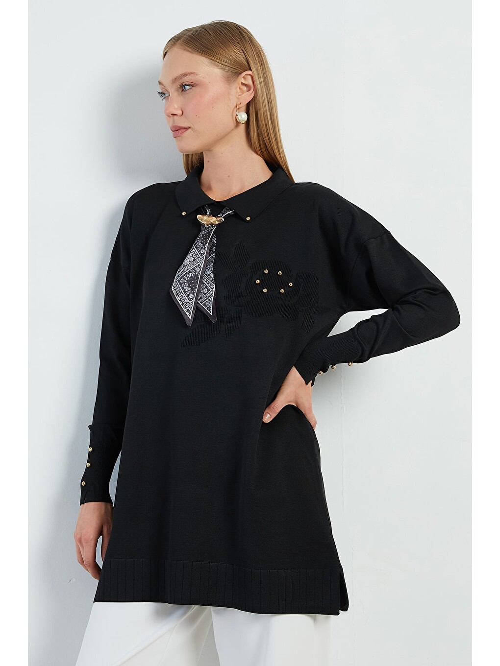 Siyah Fullamodest Fularlı Jakarlı Triko Tunik