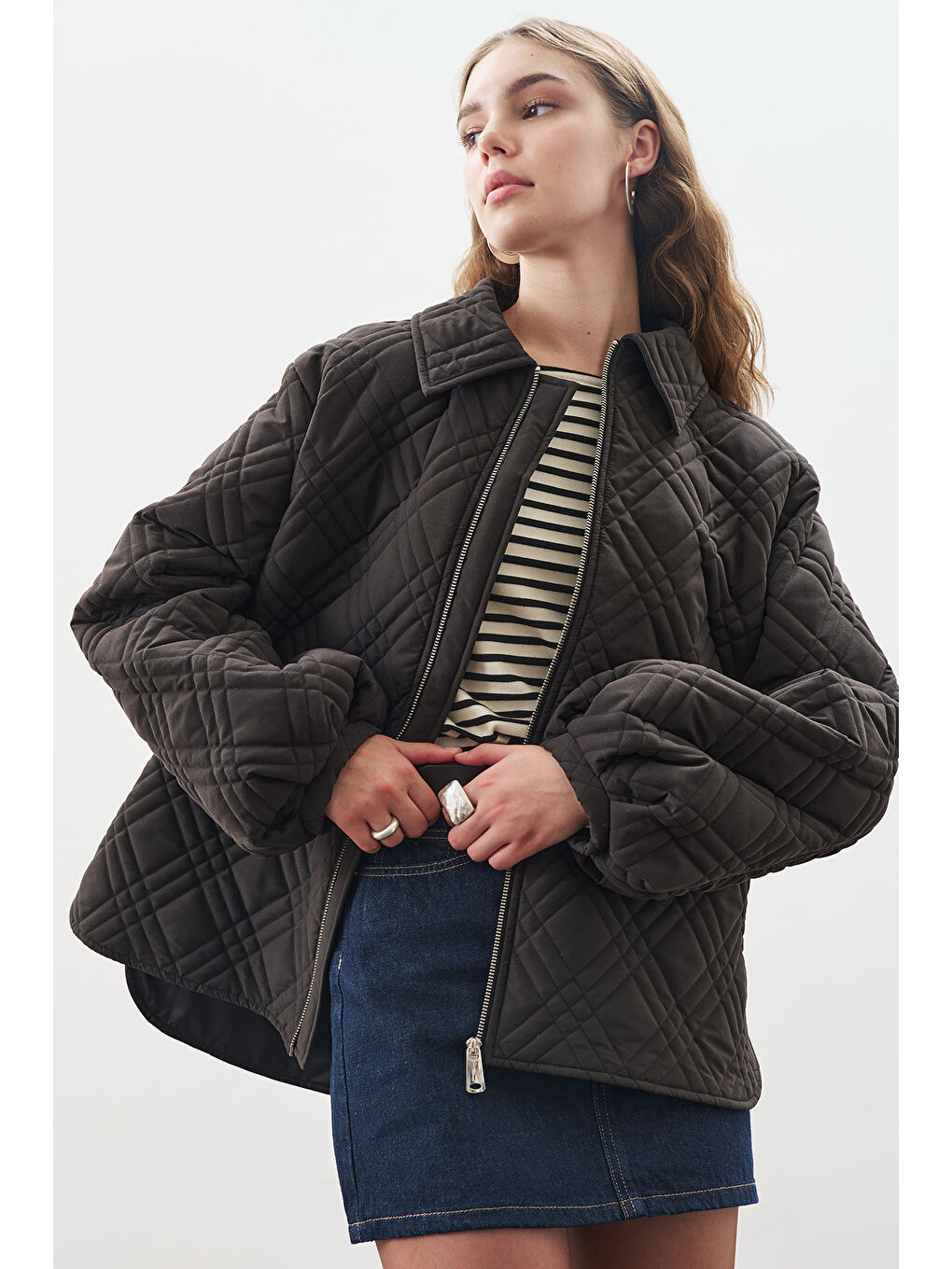 Balon Kol Detaylı Kapitone Mont Siyah-1