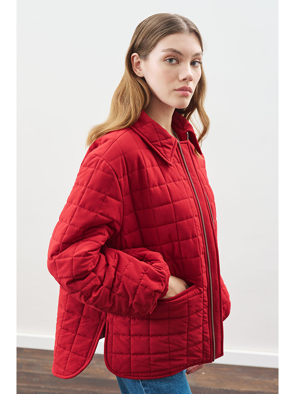 Balon Kol Detaylı Kapitone Mont Kırmızı-4