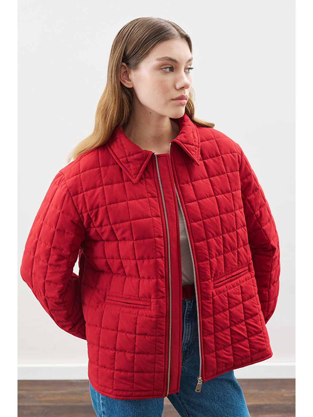 Balon Kol Detaylı Kapitone Mont Kırmızı-5