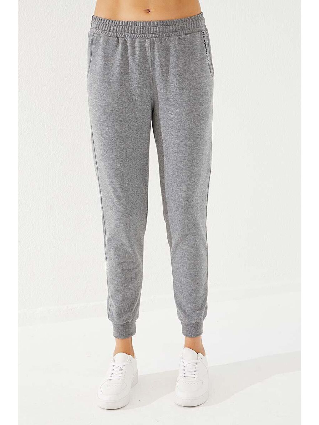 Gri Melanj Baskı Cepli Jogger Rahat Form Manşetli Kadın Eşofman Alt - 94574-1