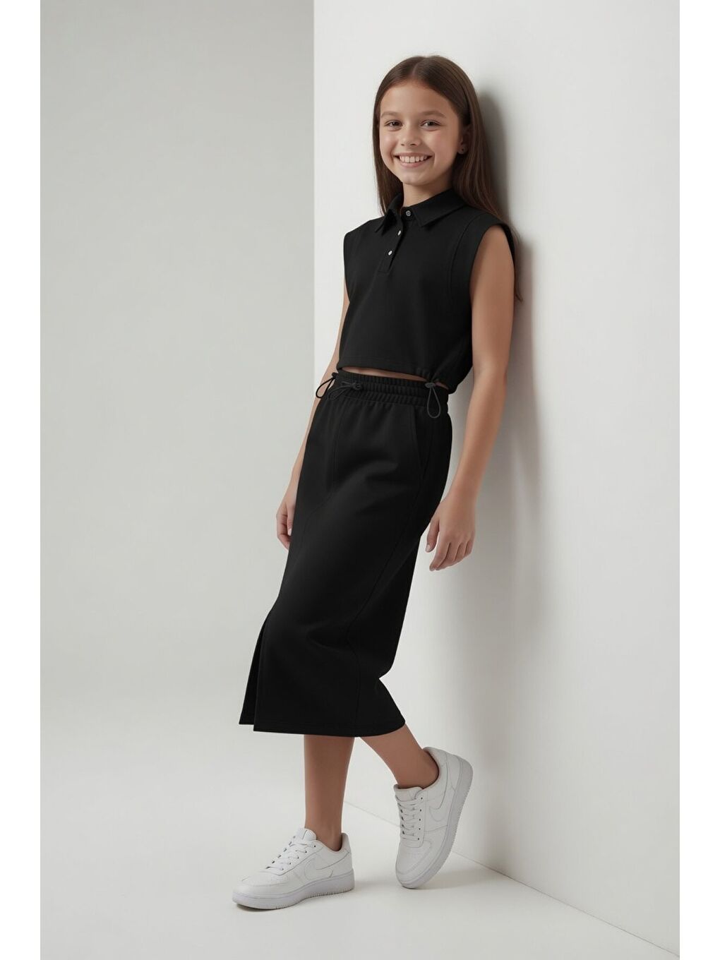 Siyah Sıfır Kol Crop ve Yırtmaç Detaylı Etekli Kız Çocuk Alt Üst Takım 24004