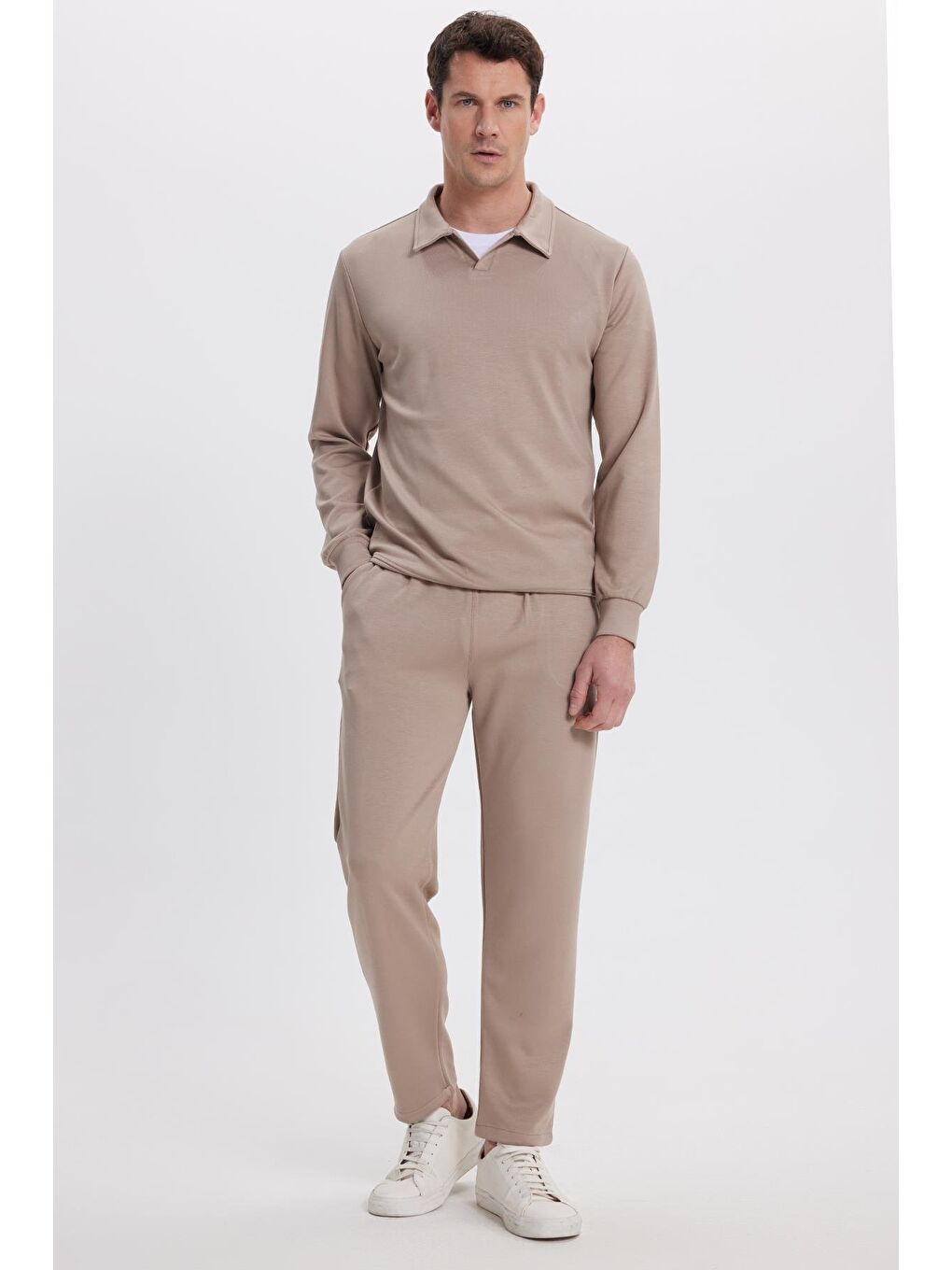 Bej Erkek Slim Fit Dar Kesim Beli Bağcıklı 3 Cepli Geniş Paça Koyu Vizon Eşofman Altı-4