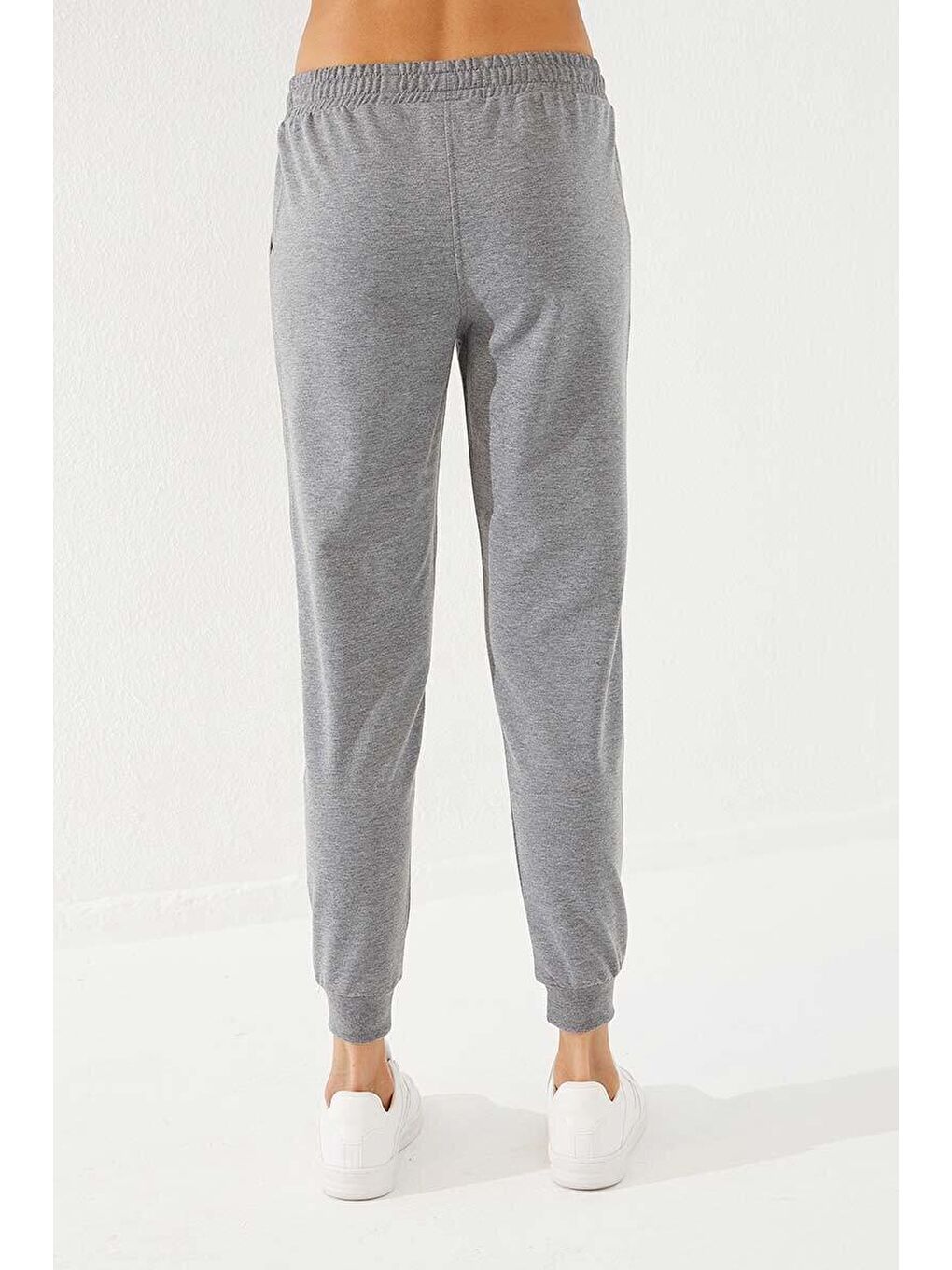 Gri Melanj Baskı Cepli Jogger Rahat Form Manşetli Kadın Eşofman Alt - 94574-3