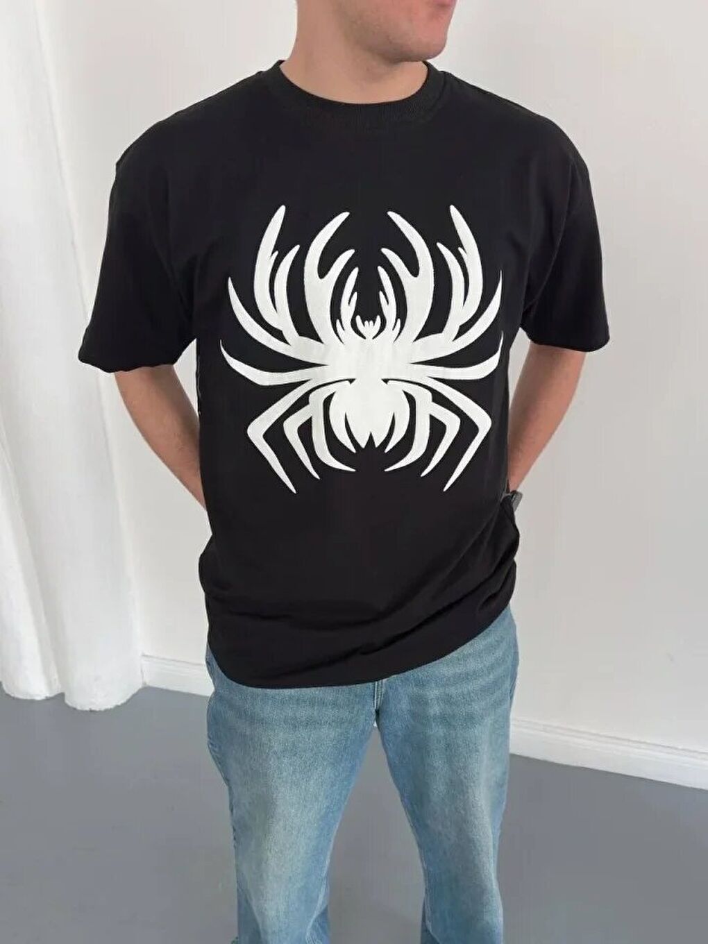 Siyah Erkek Örümcek Baskılı Tişört Kısa Kollu Bisiklet Yaka Tişört-1