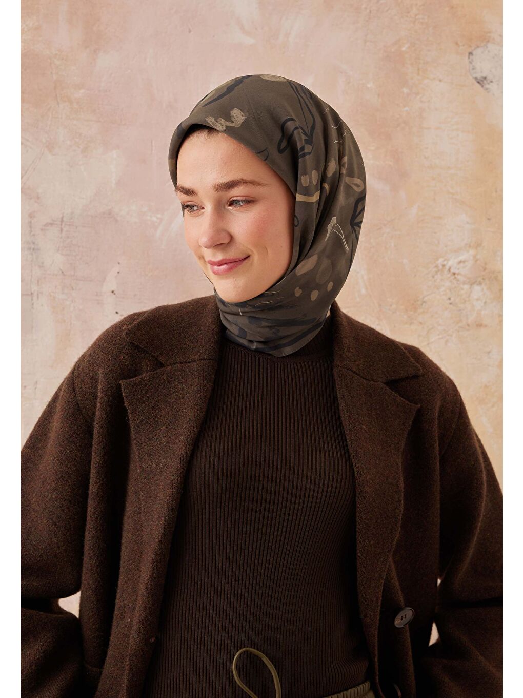 Kahverengi Aura Desen Pamuk İpek Eşarp Acı Kahve-1