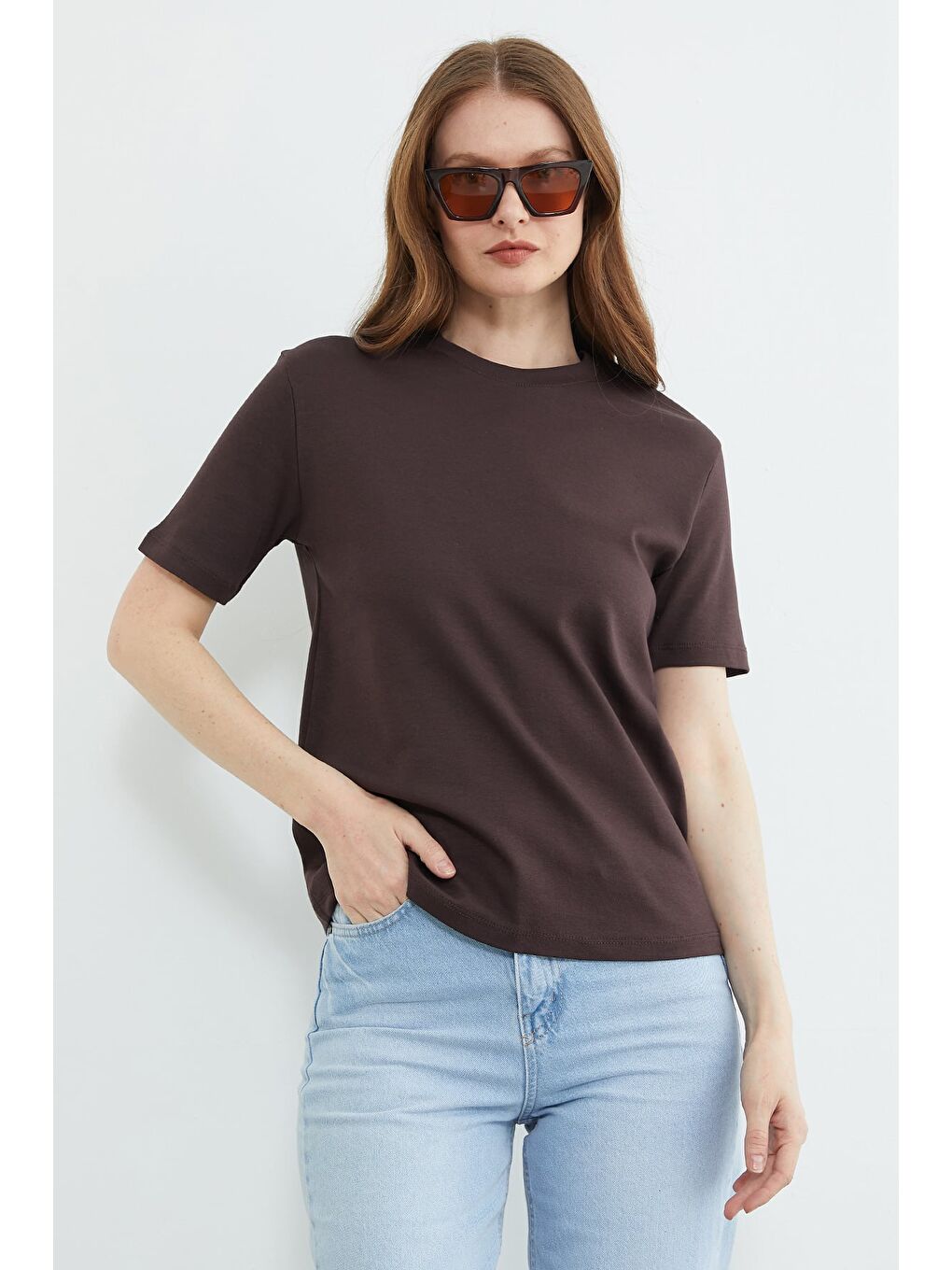 Kahverengi Basic Bisiklet Yaka Salaş Tişört-2