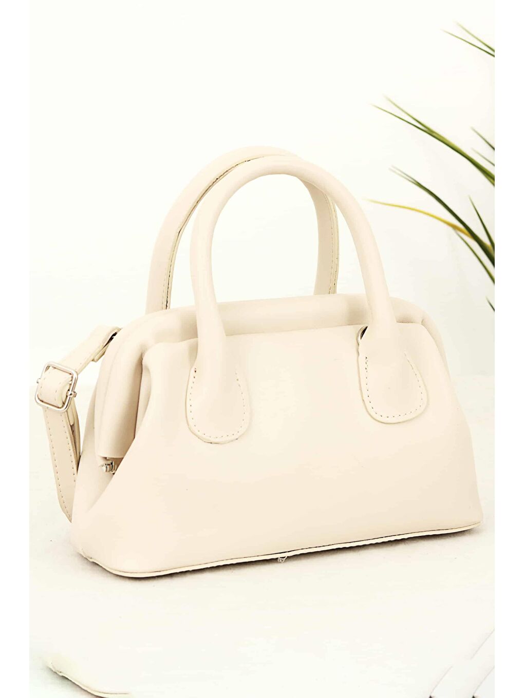 Ekru Babe Burslu Kadın Omuz Çantası BP-4732O