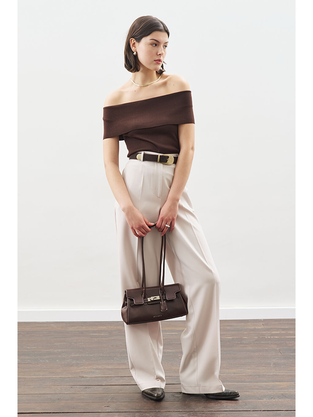 Pile Detaylı Düz Kesim Pantolon Bej-1