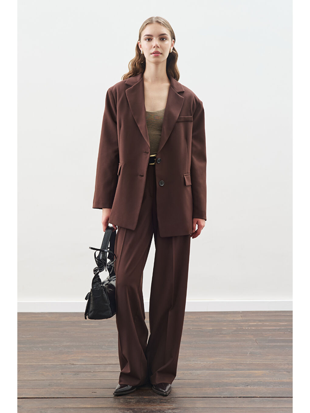 Kahverengi Pile Detaylı Düz Kesim Pantolon Acı Kahve-2