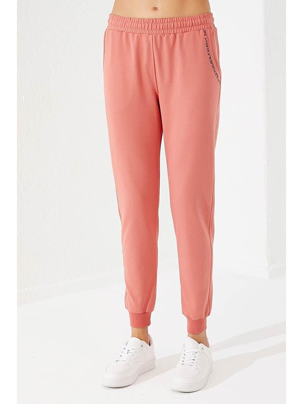 Pembe Pudra Baskı Cepli Jogger Rahat Form Manşetli Kadın Eşofman Alt - 94574-4