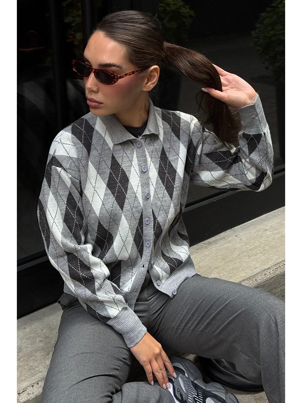 Gri Baklava Desenli Polo Yaka Kadın Hırka Mg2478-2