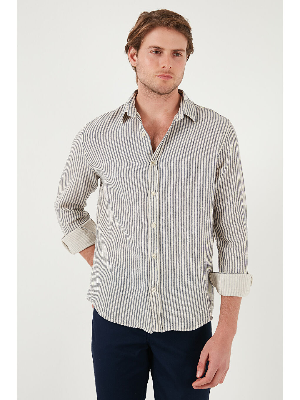 Lacivert Çizgili Regular Fit Pamuklu Uzun Kollu Erkek %100 Pamuk Gömlek CF25S129721-3