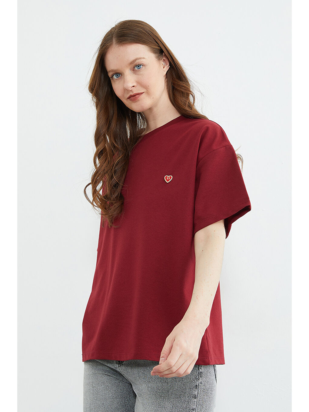 Bordo Kalp Aksesuarlı Bisiklet Yaka Salaş Tişört-4