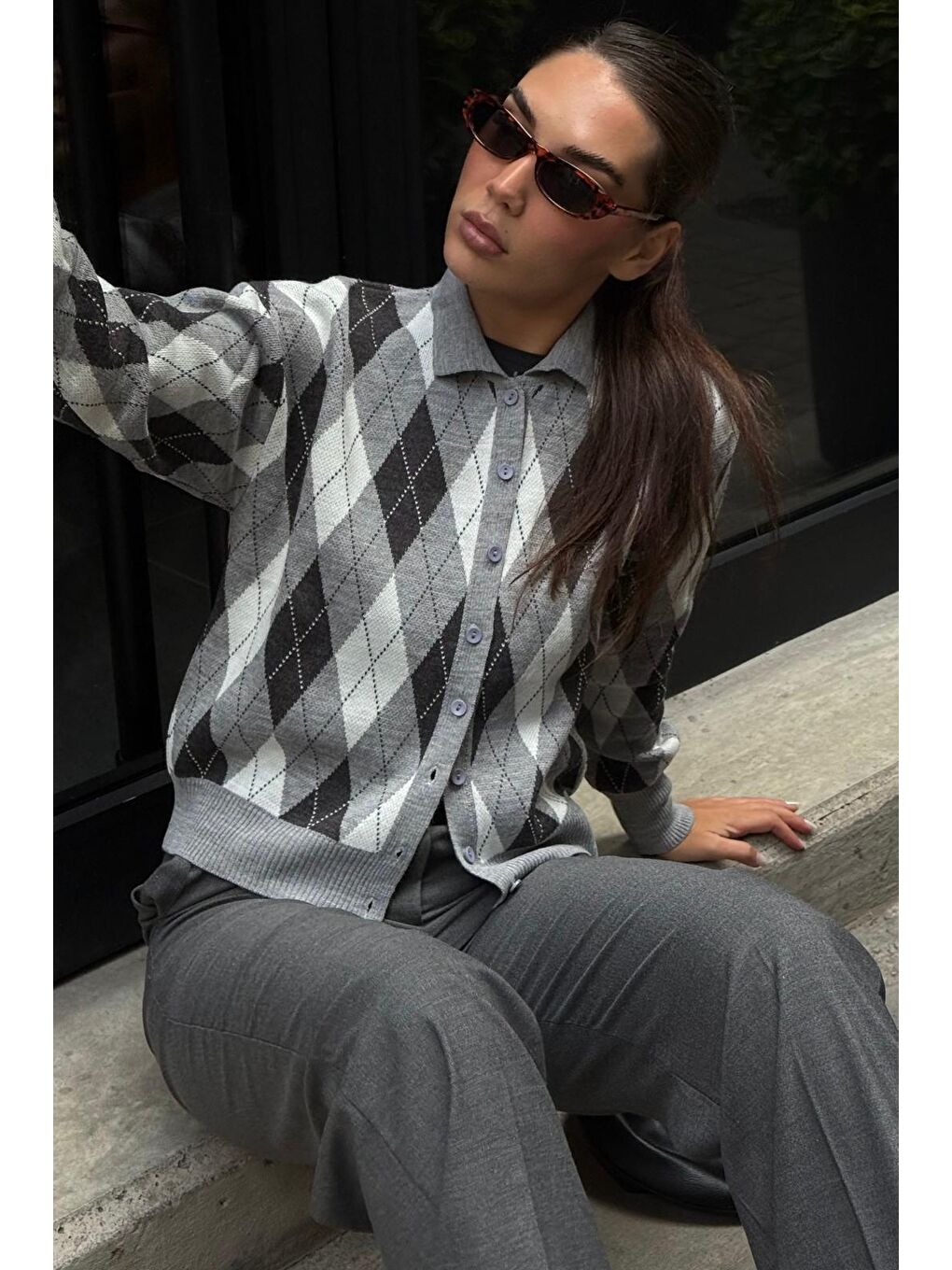 Gri Baklava Desenli Polo Yaka Kadın Hırka Mg2478-3