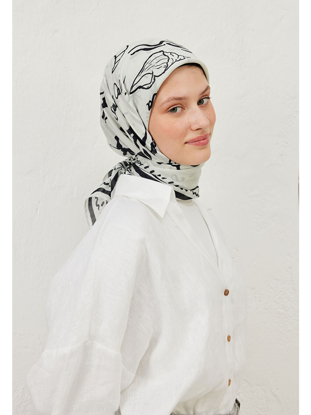 Summer Vibes Desen Pamuk Vual Eşarp Beyaz-1