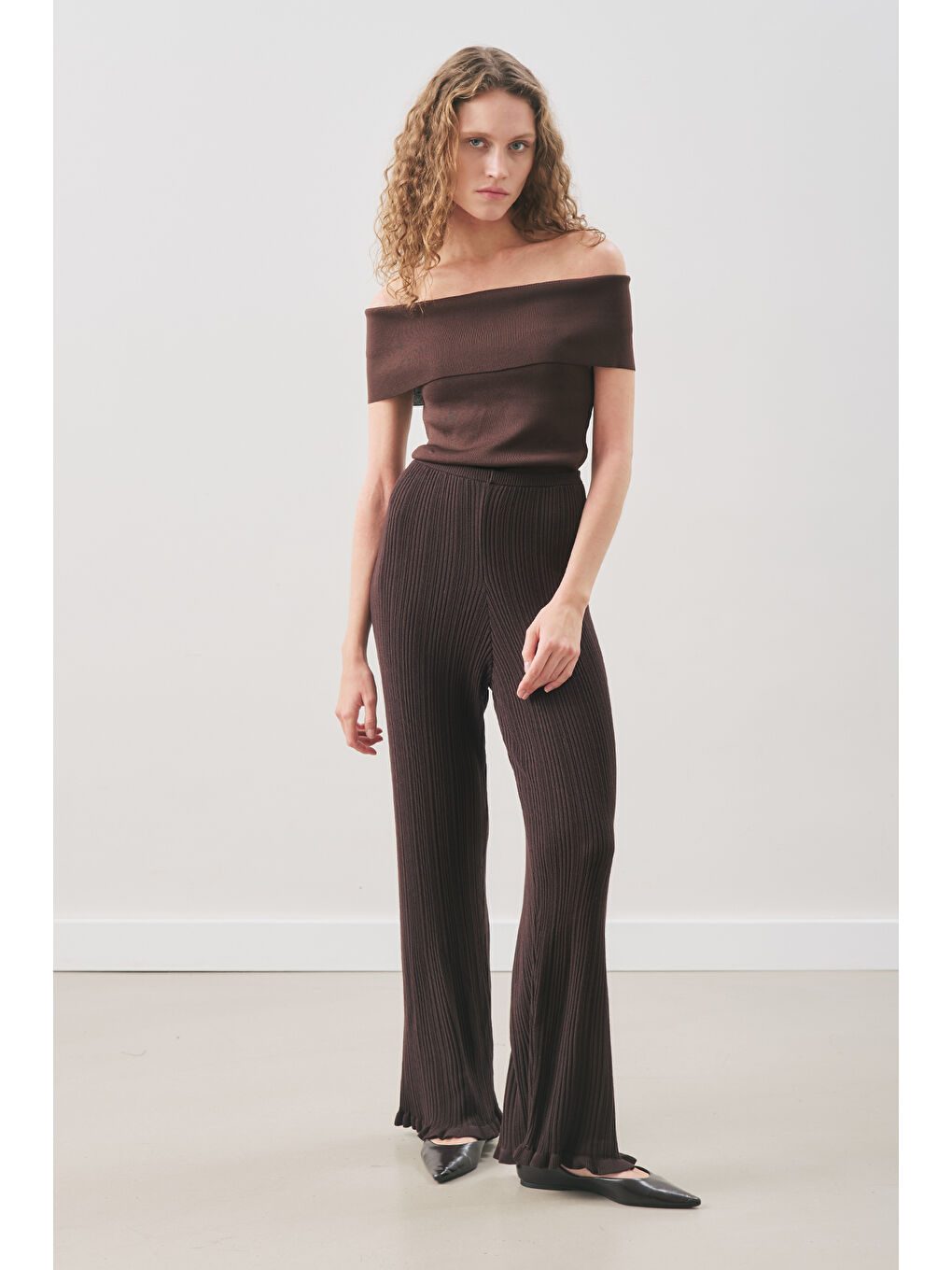 Volanlı Lastik Örgü Pantolon Kahverengi-1