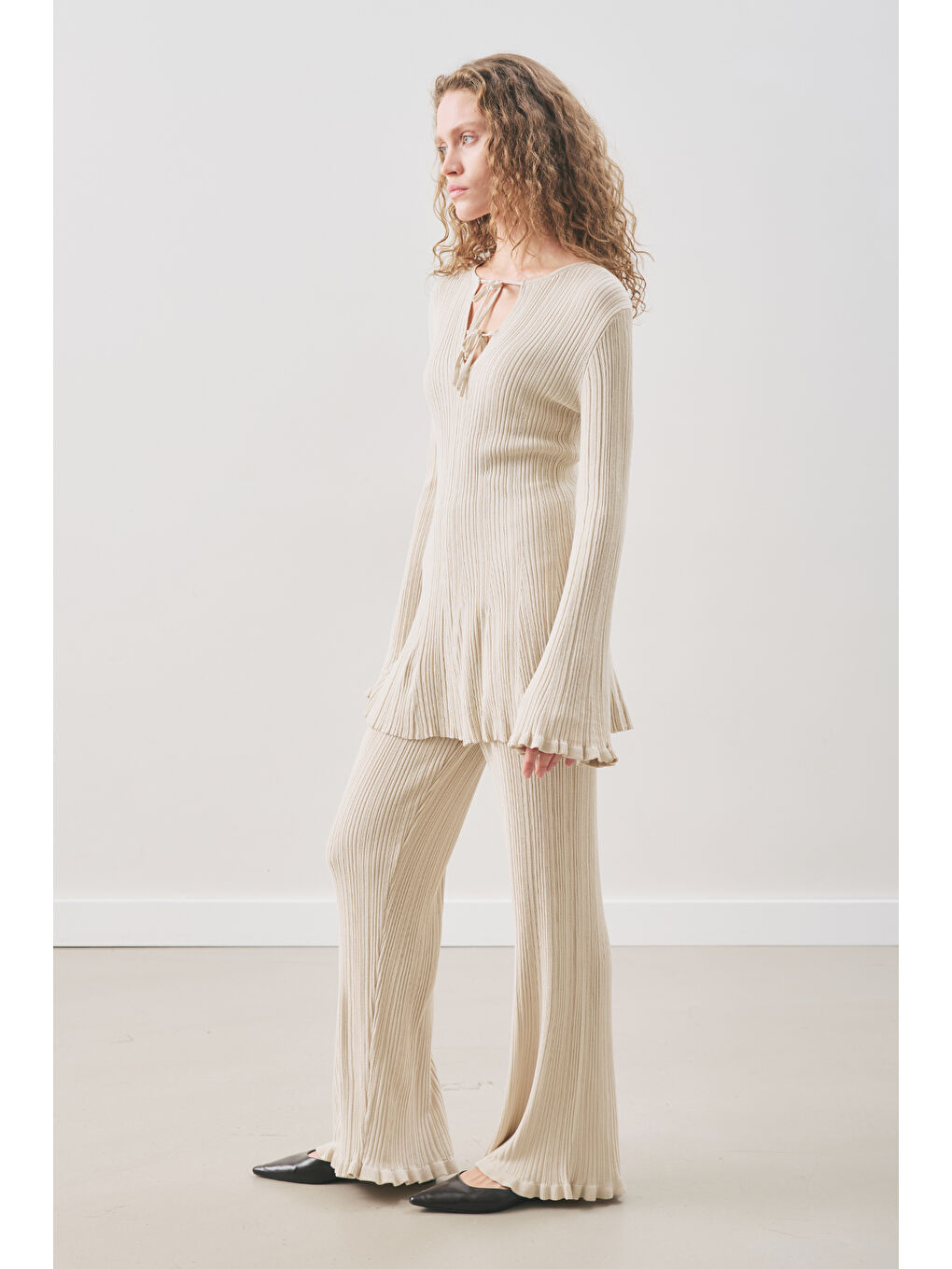 Volanlı Lastik Örgü Pantolon Bej-4