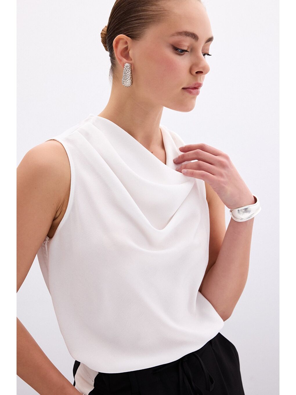 Degaje Yaka Saten Bluz - Ekru-2