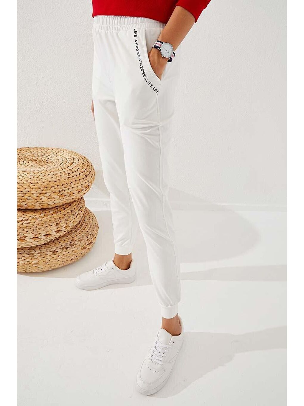Ekru Baskı Cepli Jogger Rahat Form Manşetli Kadın Eşofman Alt - 94574-4