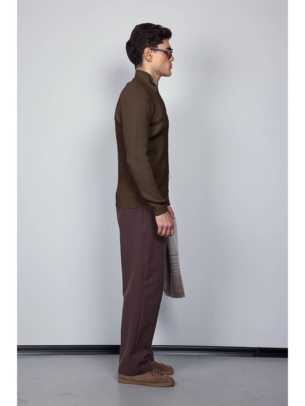 Erkek Slim Fit Dik Yaka Fermuarlı Hırka Kahverengi-4
