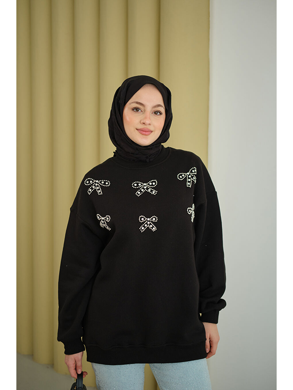 Kadın Kurdelesi Taş Detay Sweat Siyah-1