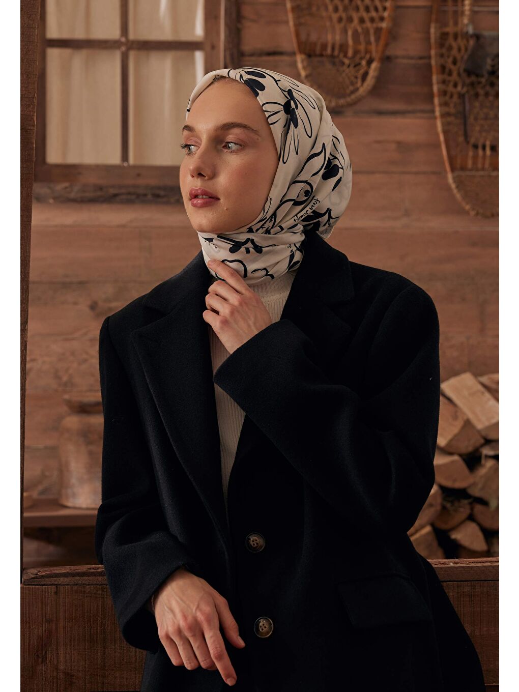 Luna Desen Pamuk İpek Eşarp Ekru-1