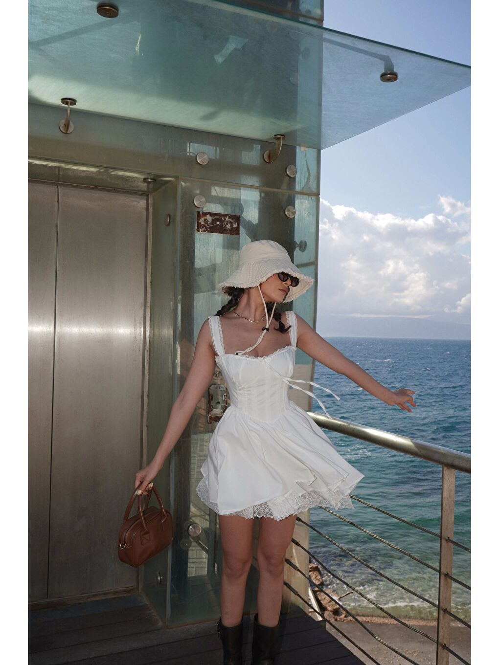 Kadın Beyaz Askılı Dantel Detay Elbise 1041-2293-1