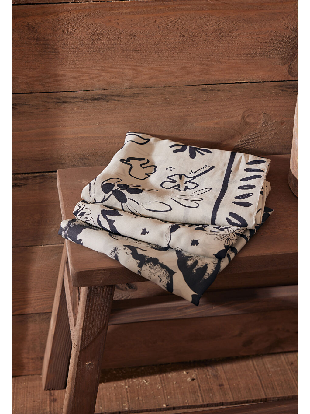 Luna Desen Pamuk İpek Eşarp Ekru-2