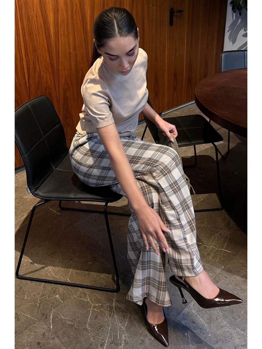 Bej Kare Desenli Rahat Kesim Pantolon Mg2728-5