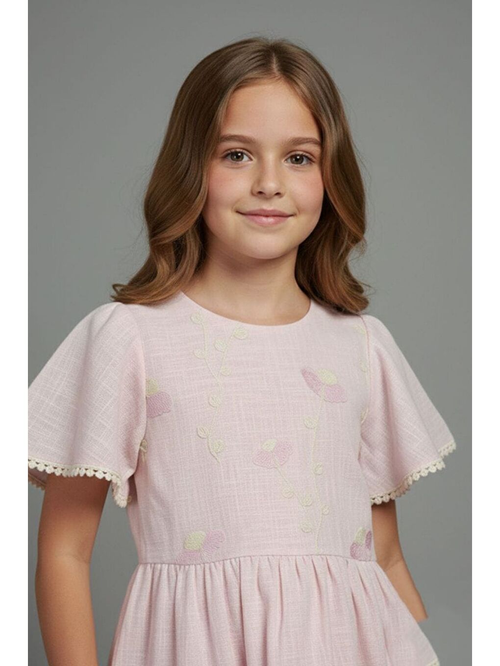 Pembe Kız Çocuk Çiçek İşlemeli Çantalı Kısa Kollu Elbise-4