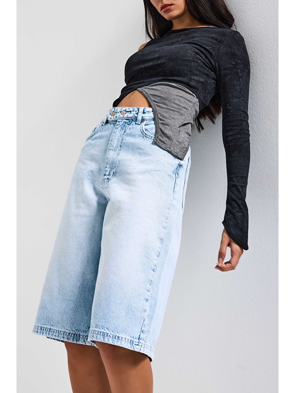 Mavi Kadın Ice 4s6-3 Maxi Boy Bermuda Kemer Detaylı Denim Şort-3