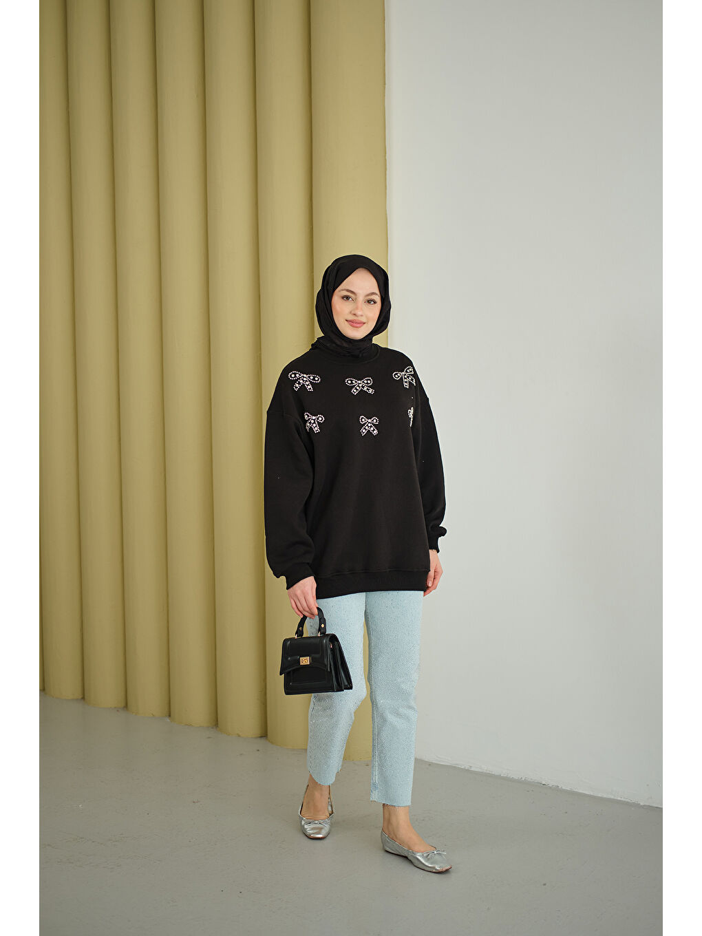 Kadın Kurdelesi Taş Detay Sweat Siyah-4