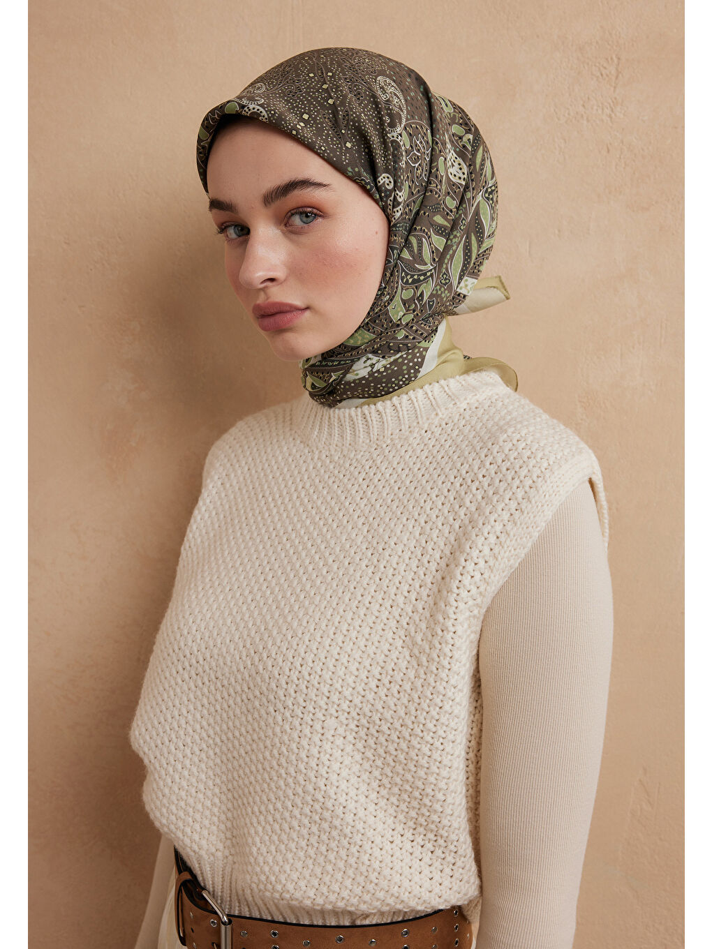 Yeşil Eliza Desen Pamuk İpek Eşarp Adaçayı-1