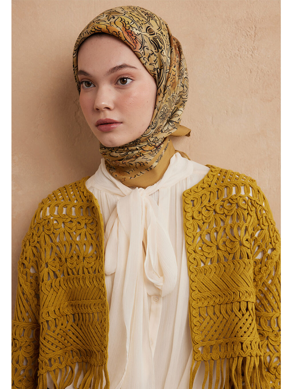 Hesperıa Desen Pamuk İpek Eşarp Antik Sarı-3