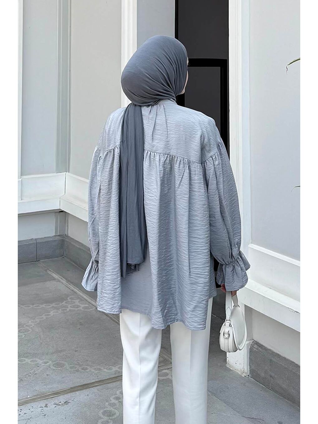Roba Detaylı Tesettür Gömlek Gri-3