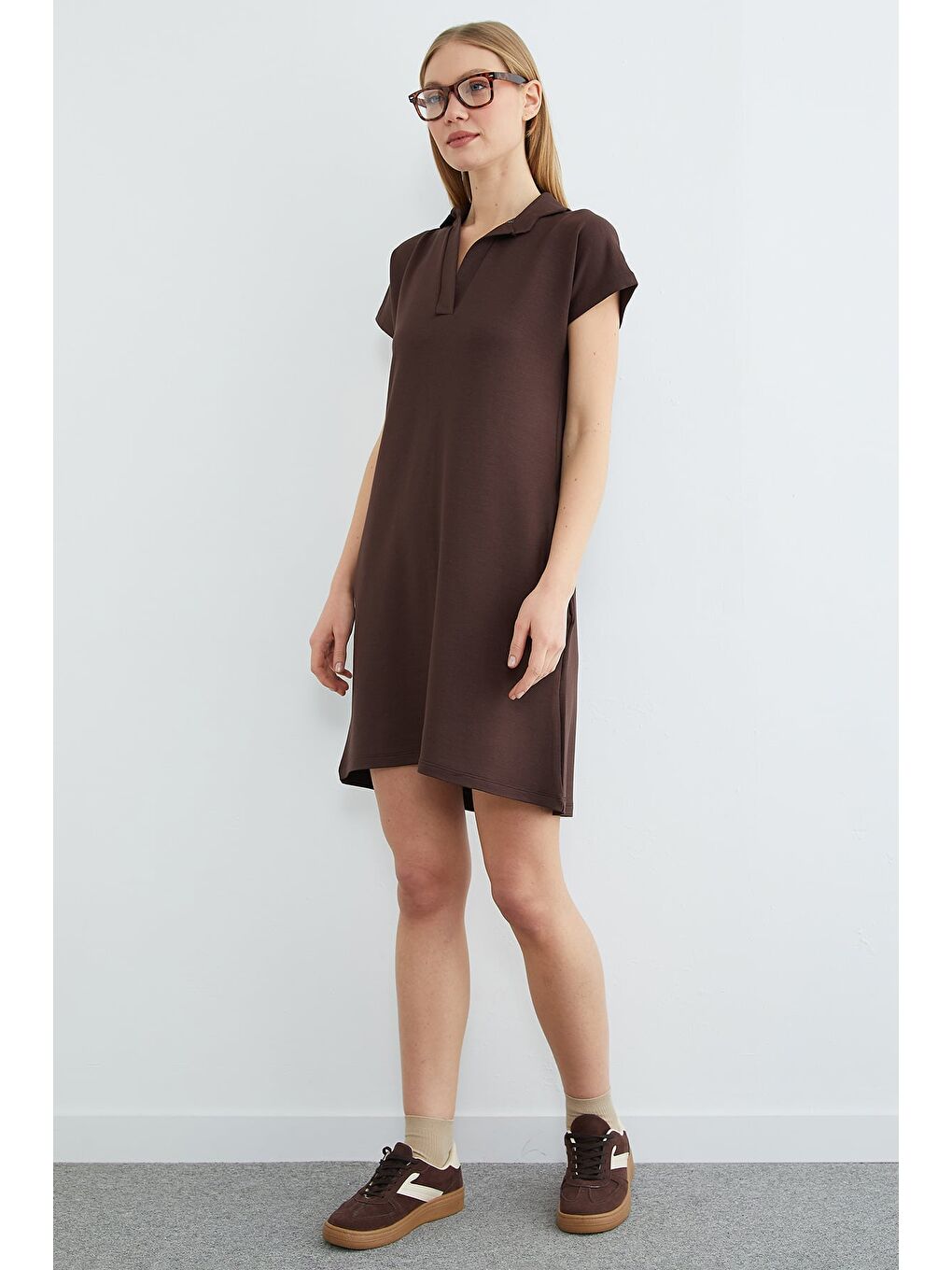 Kahverengi Basic Polo Yaka Cepli Mini Boy Elbise-4