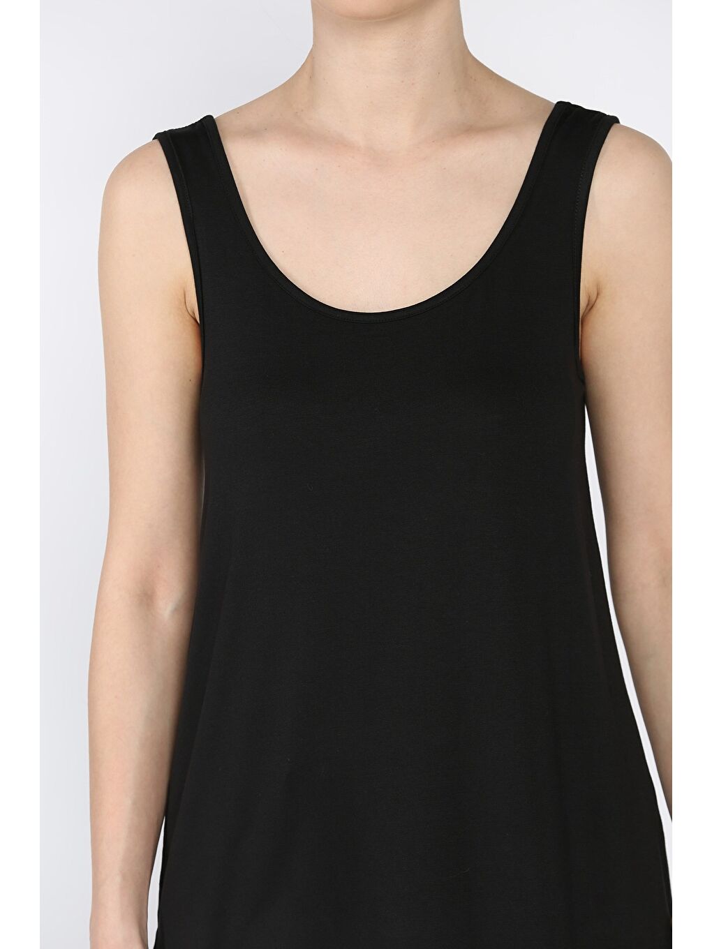 Siyah Kadın Kalın Askılı Elastanlı Sıfır Kol Bluz-3