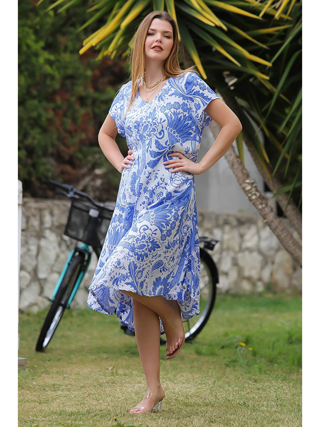 Mavi V Yaka Düşük Kol Oval Etekli Allover Baskılı Dokuma Casual Elbise-6