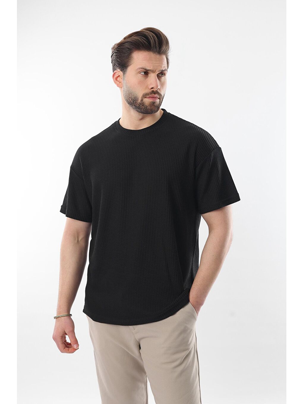 Siyah Bisiklet Yaka Erkek Tişört E7127