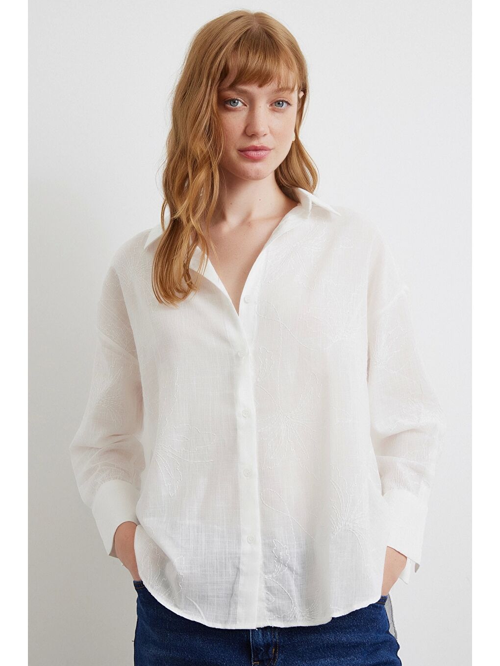 Nakış Detaylı Gömlek Beyaz-1