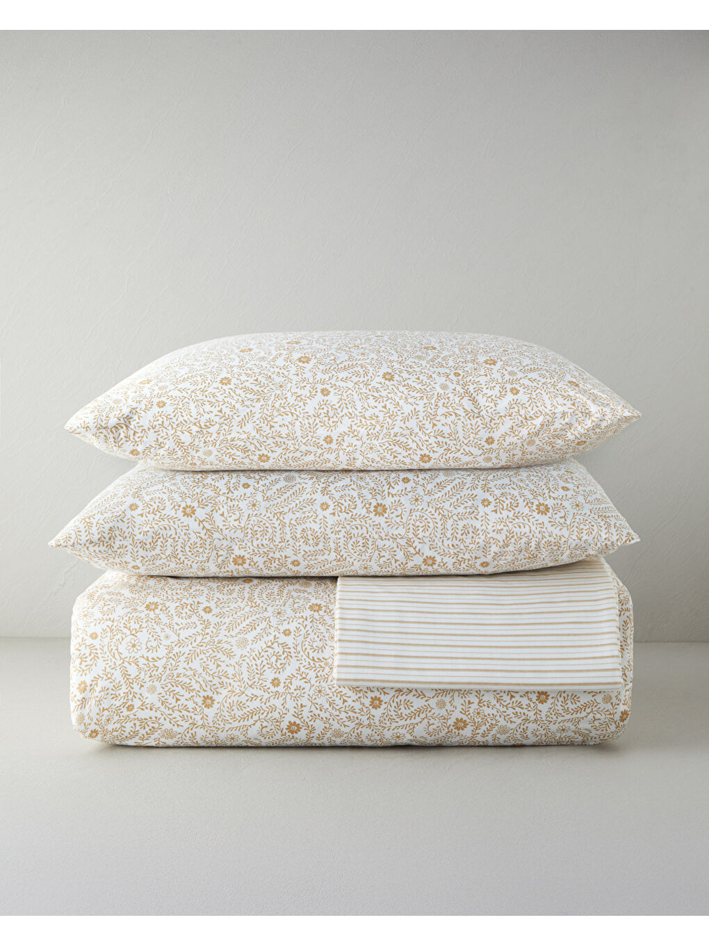 Sarı Ivy Blush Kolay Ütülenir Çarşaflı Çift Kişilik Nevresim Takımı 200x220 cm Hardal