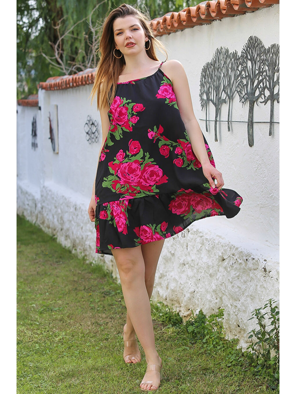 Siyah-Pembe Eteği Fırfırlı Ayarlanabilir Askılı Allover Baskılı Casual Viskon Dokuma Elbise 105 66-1