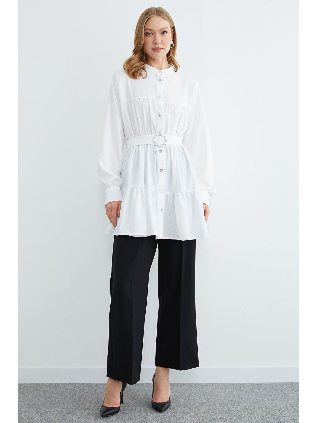 Beyaz Fullamodest Beli Kemerli Taşlı Tunik-1