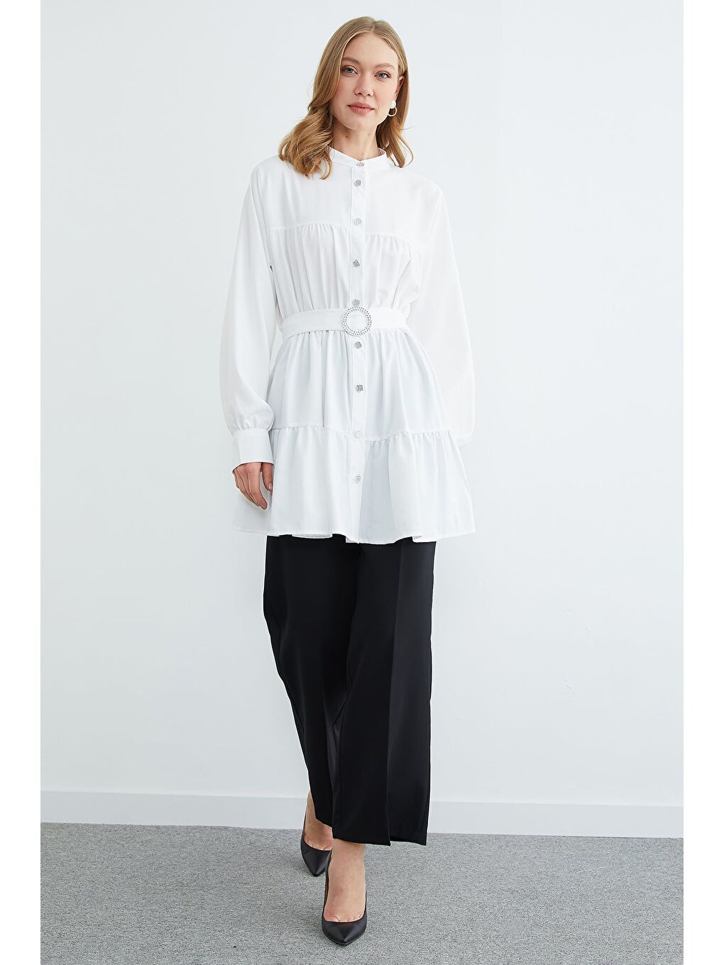 Beyaz Fullamodest Beli Kemerli Taşlı Tunik-3