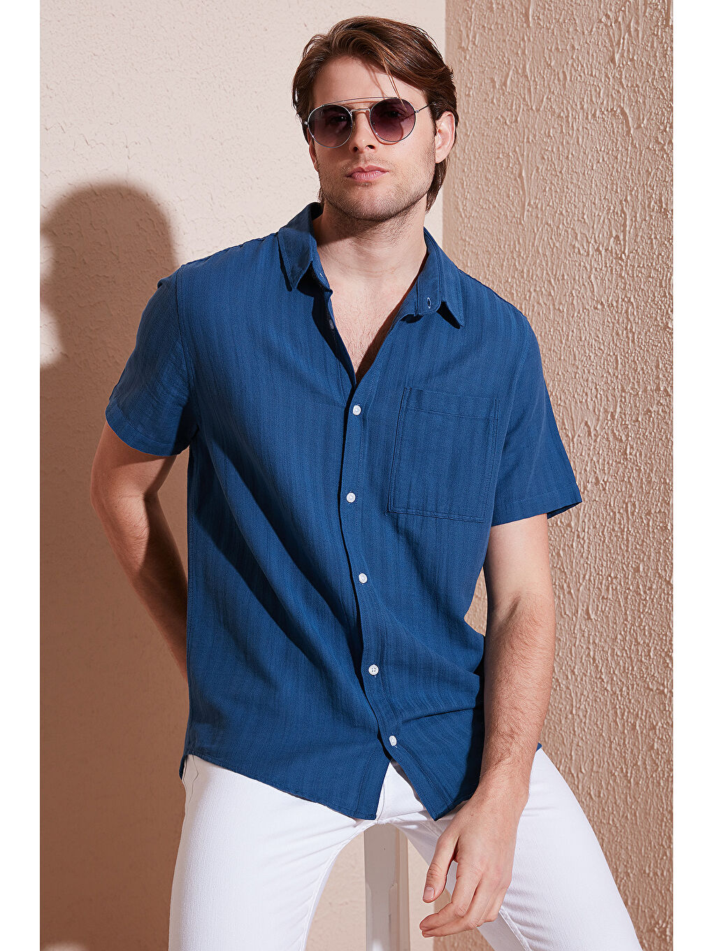İndigo Pamuklu Regular Fit Tek Cepli Kısa Kol Erkek %100 Pamuk Gömlek CF25S128230
