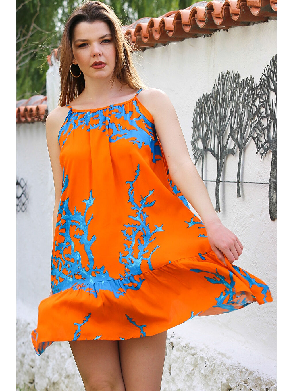 Turuncu Eteği Fırfırlı Ayarlanabilir Askılı Allover Baskılı Casual Viskon Dokuma Elbise 105 66