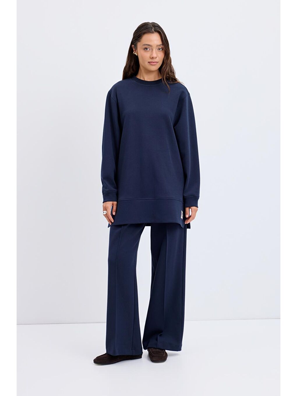 Oversize Yandan Yırtmaçlı Sweatshirt Lacivert-3