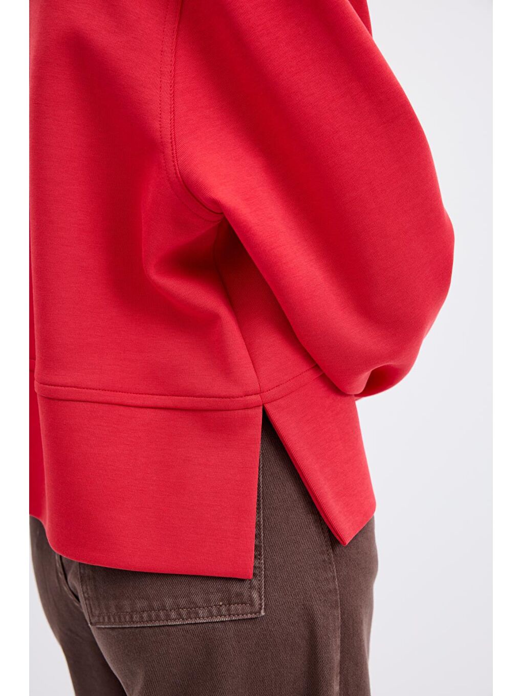 Oversize Yandan Yırtmaçlı Kısa Sweatshirt Kırmızı-3